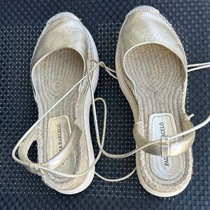 Paloma Barcelo Gold Open-Toe Espadrilles